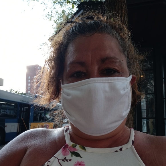 Meet your Posher, Karen - Picture 1 of 1